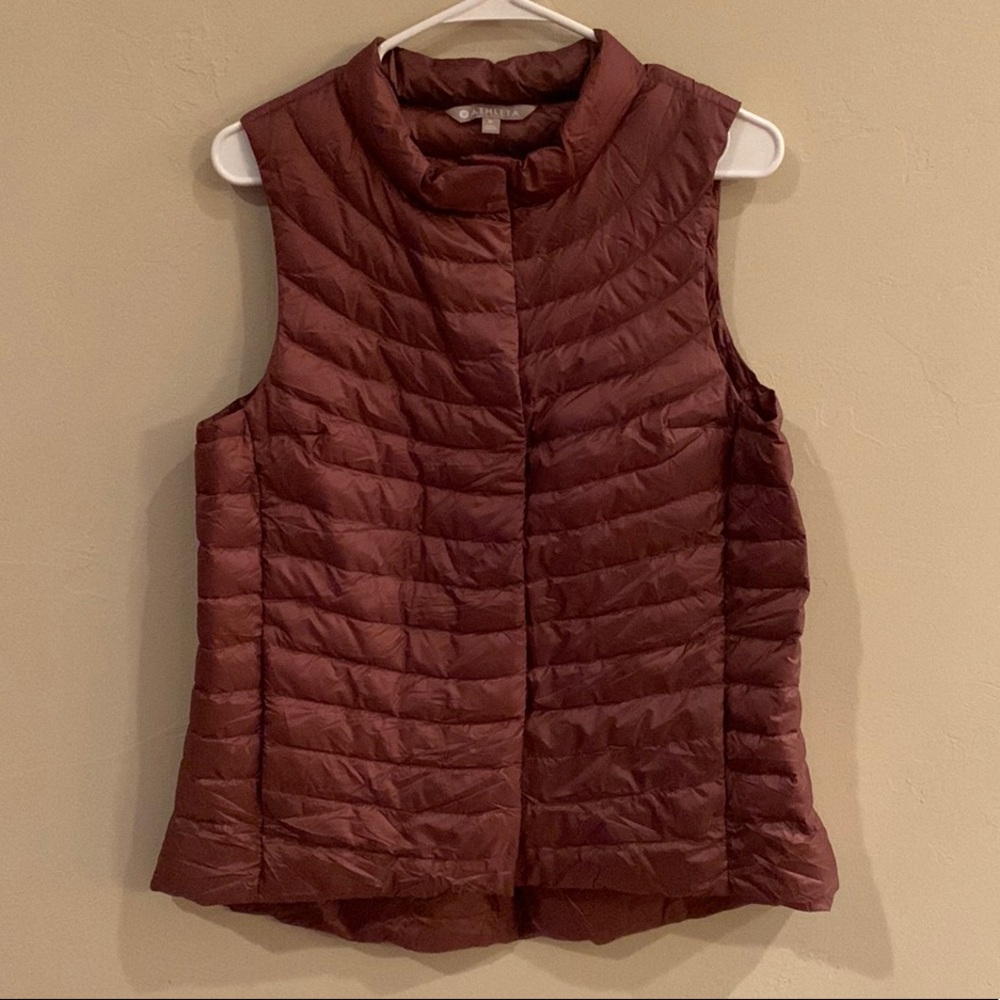 Athleta Downkind Puffy Vest